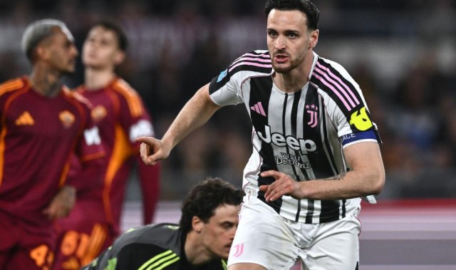 开云Kaiyun官网入口-意甲-孔塞桑世界波加蒂绝平 罗马3-3战平尤文图斯