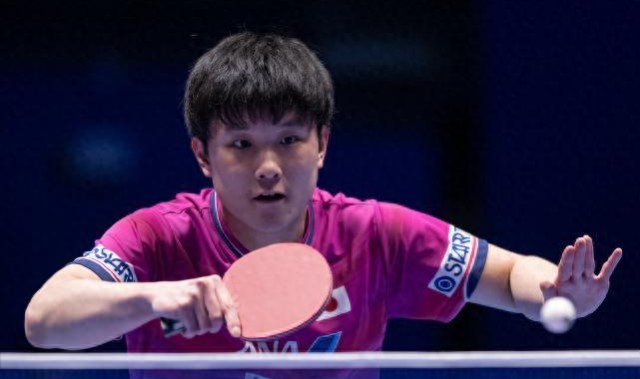 0-2到3-2！梁靖崑史诗般逆转，王楚钦拿2分，国乒晋级决赛战日本