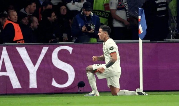 开云Kaiyun官网入口-TyC称恩佐或离队，皇马巴黎曾有意|转会|切尔西|恩佐-费尔南德斯|巴黎圣日耳曼|皇家马德里_新浪体育_新浪新闻