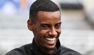 开云体育-中国官网登录入口-记者：伊萨克体检第二部分进行中，利物浦依旧有信心签下格伊