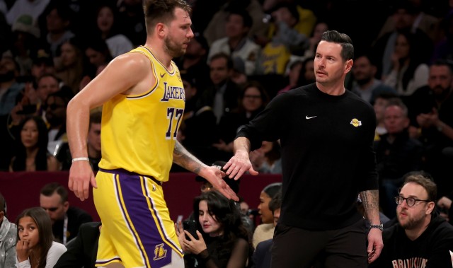 雷迪克：东契奇很好地带动了我们 对球队近期的稳定性感到满意