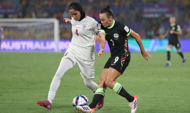 开云体育-中国官网登录入口-伊朗女足0-4澳大利亚！亚洲杯2连败垫底 赛前高唱国歌+集体敬礼