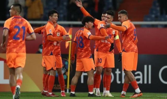 开云体育-中国官网登录入口-天下没有不散的宴席!莫伊塞斯主场告别战双响勤王